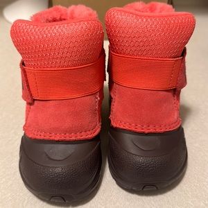 North face alpenglow snow boot sz 5 NWOT